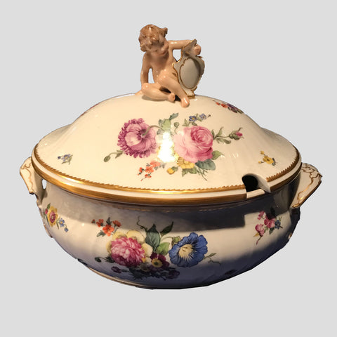 Large tureen